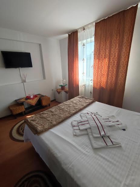 Camere De Inchiriat Edelweiss Dumbrava Rosie ภายนอก รูปภาพ